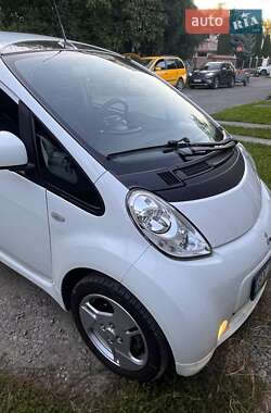 Хэтчбек Mitsubishi i-MiEV 2014 в Каменец-Подольском