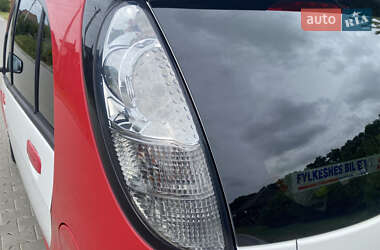 Хэтчбек Mitsubishi i-MiEV 2010 в 
