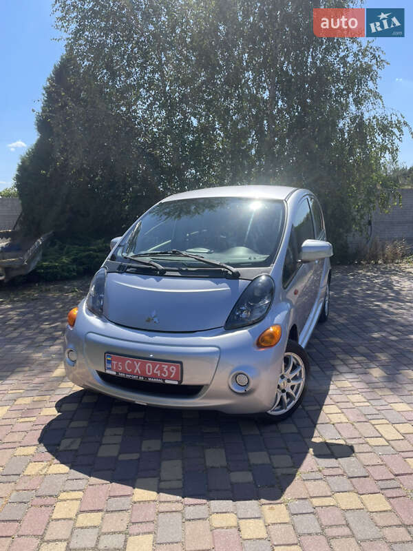 Хэтчбек Mitsubishi i-MiEV 2011 в Днепре