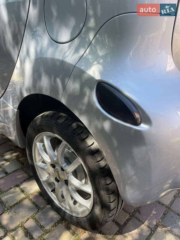 Хэтчбек Mitsubishi i-MiEV 2011 в Днепре
