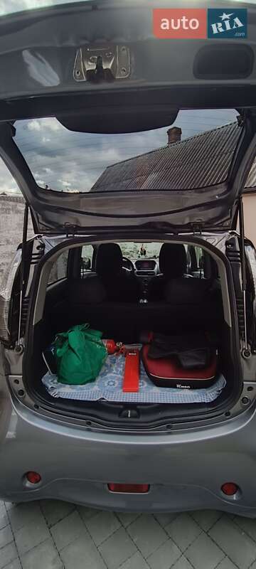 Хэтчбек Mitsubishi i-MiEV 2010 в Луцке