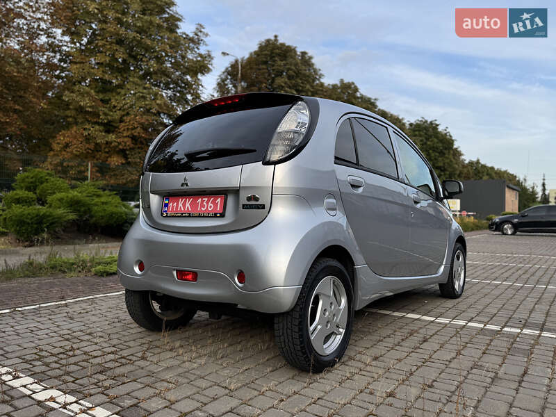 Хэтчбек Mitsubishi i-MiEV 2015 в Луцке