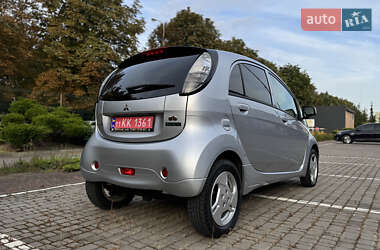 Хэтчбек Mitsubishi i-MiEV 2015 в 