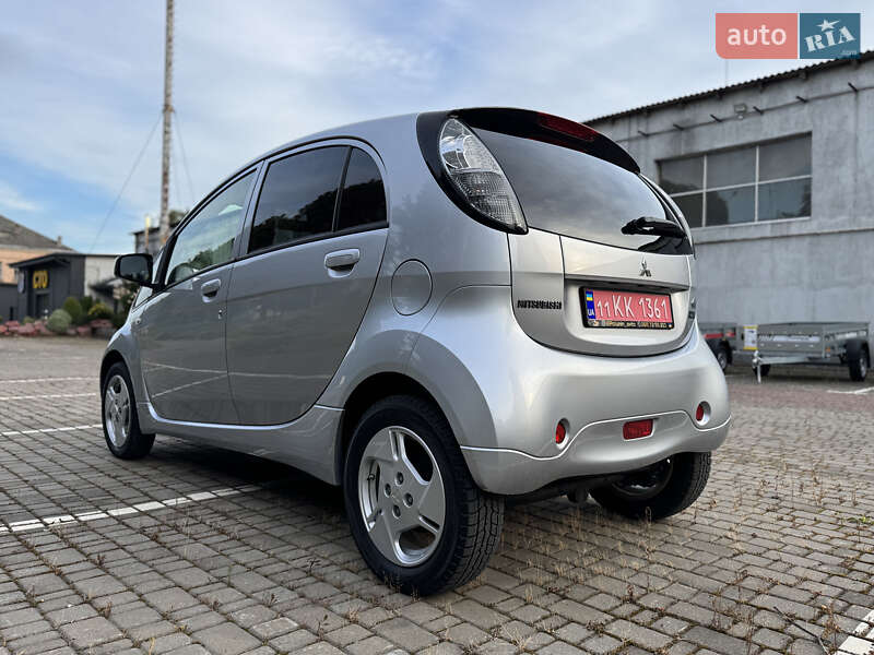 Хэтчбек Mitsubishi i-MiEV 2015 в Луцке