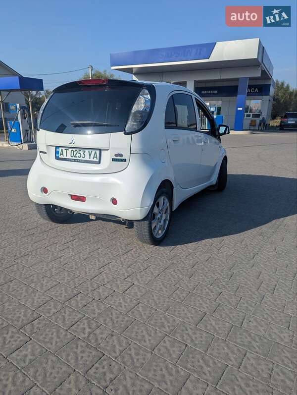 Хэтчбек Mitsubishi i-MiEV 2011 в Ивано-Франковске фото 9 Хэтчбек Mitsubishi i-MiEV 2011 в Ивано-Франковске