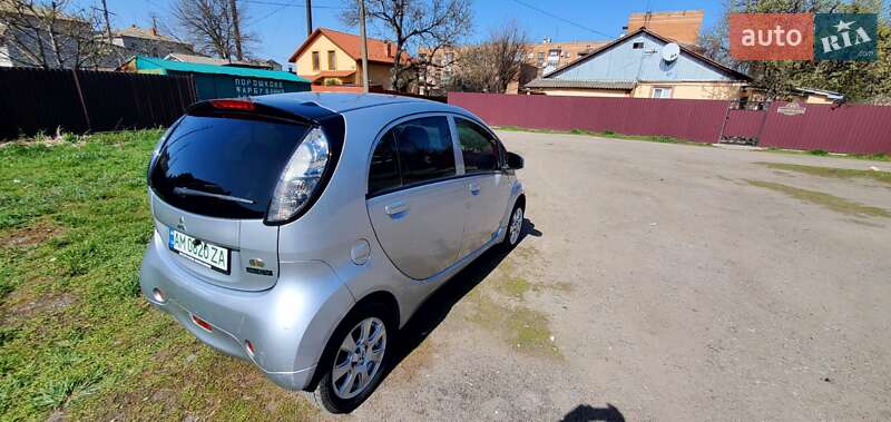 Хетчбек Mitsubishi i-MiEV 2011 в Козятині