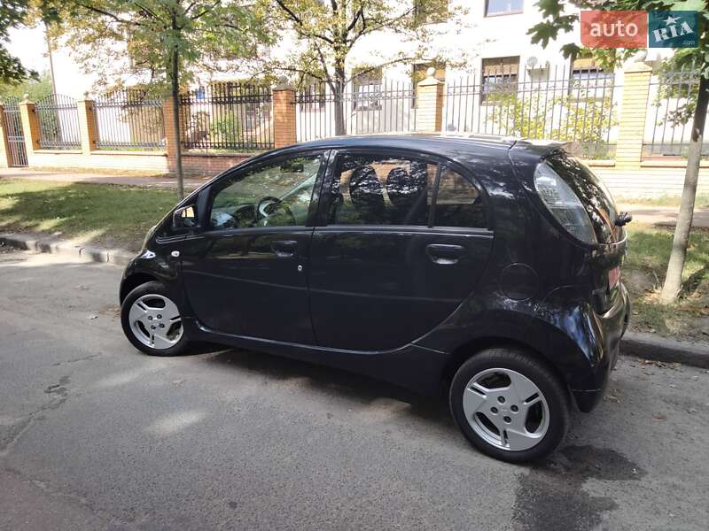 Хетчбек Mitsubishi i-MiEV 2012 в Києві