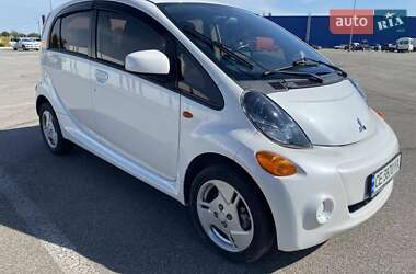 Хэтчбек Mitsubishi i-MiEV 2014 в 