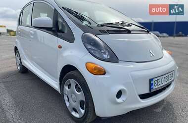 Хэтчбек Mitsubishi i-MiEV 2012 в 