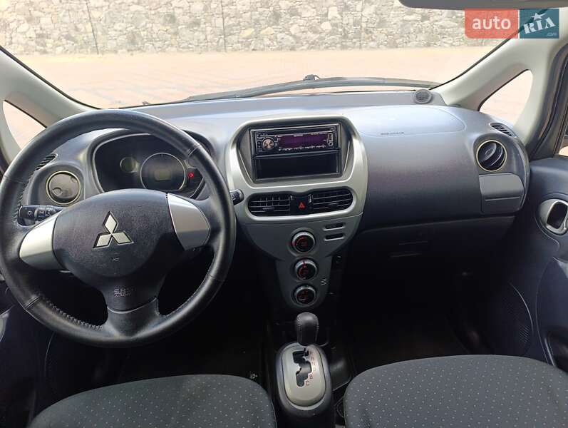 Хэтчбек Mitsubishi i-MiEV 2011 в Звягеле