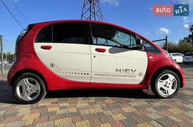 Хетчбек Mitsubishi i-MiEV 2010 в 