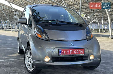 Хэтчбек Mitsubishi i-MiEV 2011 в 