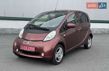 Хетчбек Mitsubishi i-MiEV 2015 в 