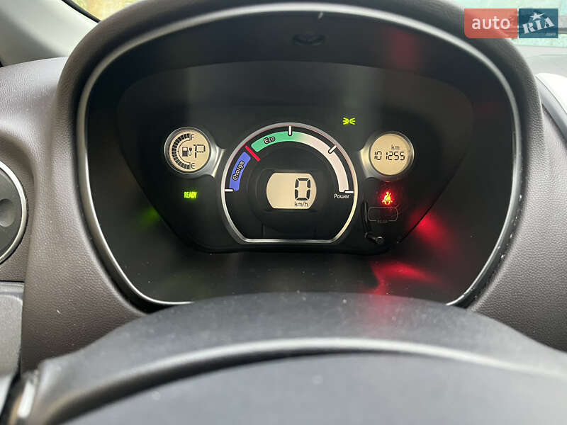 Хэтчбек Mitsubishi i-MiEV 2013 в Львове