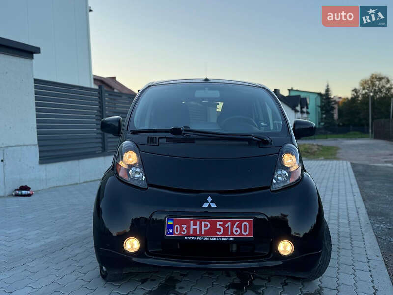 Хэтчбек Mitsubishi i-MiEV 2012 в Львове