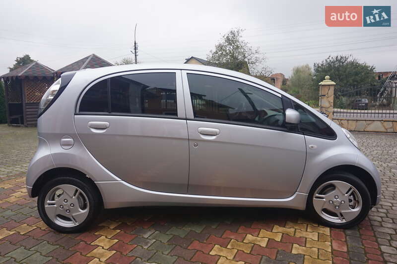 Хэтчбек Mitsubishi i-MiEV 2014 в Самборе