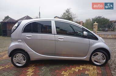 Хэтчбек Mitsubishi i-MiEV 2014 в 
