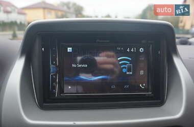 Хэтчбек Mitsubishi i-MiEV 2014 в 
