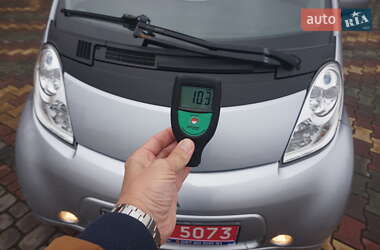 Хэтчбек Mitsubishi i-MiEV 2014 в 