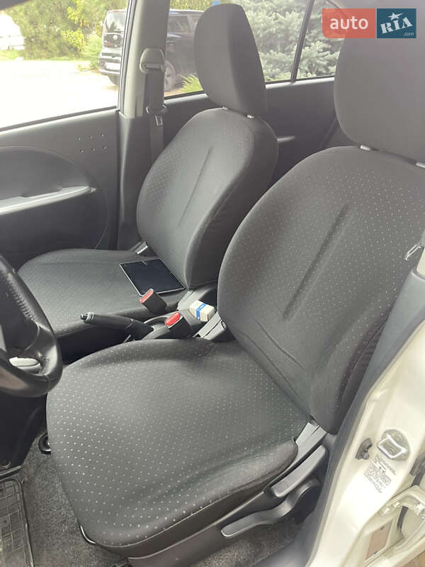 Хэтчбек Mitsubishi i-MiEV 2011 в Днепре