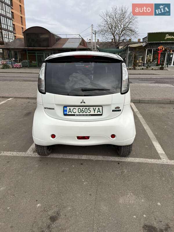 Хэтчбек Mitsubishi i-MiEV 2014 в Владимире