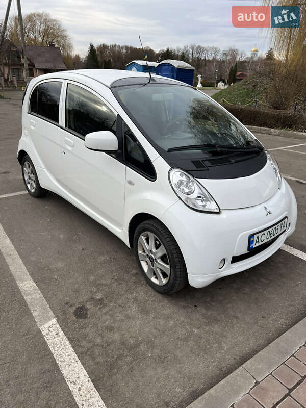 Хэтчбек Mitsubishi i-MiEV 2014 в Владимире