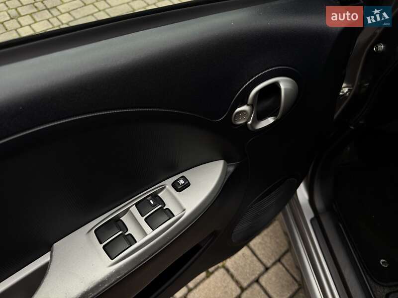 Хетчбек Mitsubishi i-MiEV 2011 в Бучі фото 24 Хетчбек Mitsubishi i-MiEV 2011 в Бучі