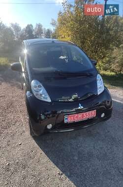 Хетчбек Mitsubishi i-MiEV 2012 в  фото 2 Хетчбек Mitsubishi i-MiEV 2012 в
