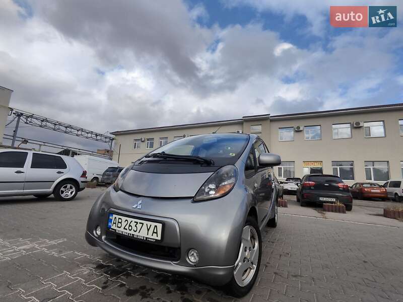 Mitsubishi i-MiEV 2012