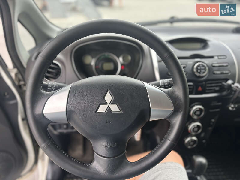 Хэтчбек Mitsubishi i-MiEV 2013 в Владимире