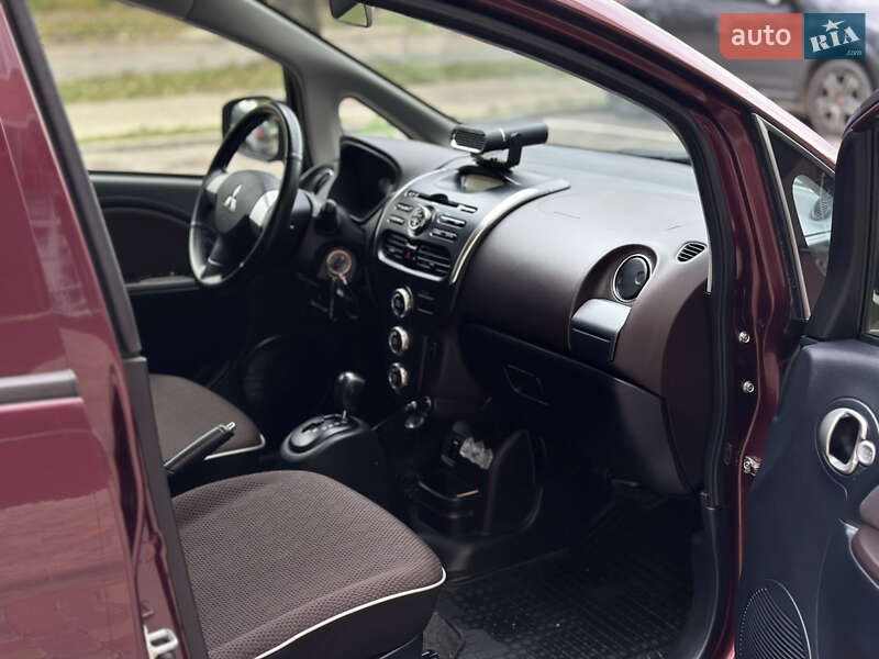 Хэтчбек Mitsubishi i-MiEV 2012 в Житомире фото 19 Хэтчбек Mitsubishi i-MiEV 2012 в Житомире