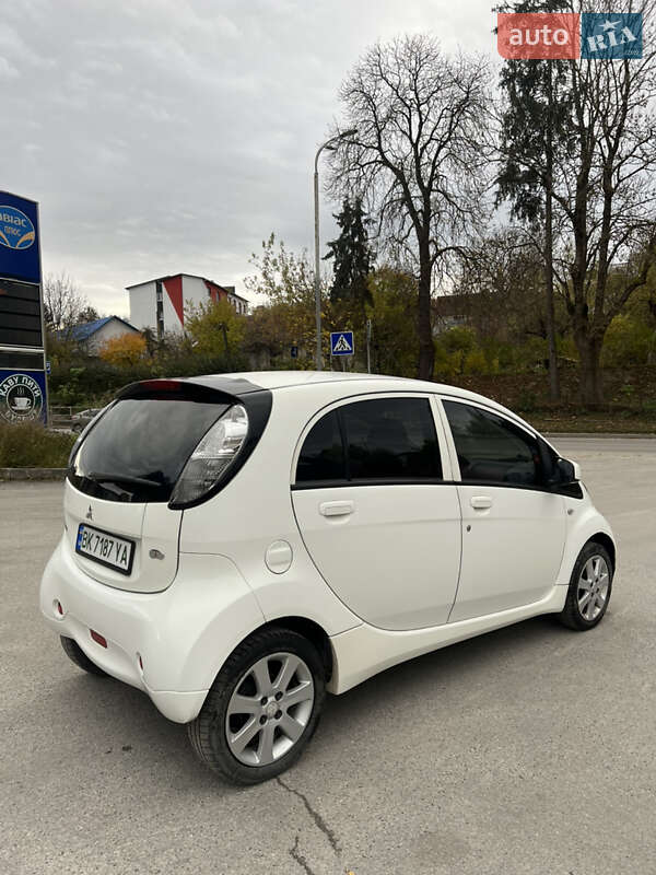 Хэтчбек Mitsubishi i-MiEV 2011 в Кременце фото 3 Хэтчбек Mitsubishi i-MiEV 2011 в Кременце