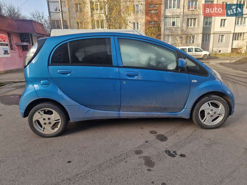 Хэтчбек Mitsubishi i-MiEV 2012 в Ивано-Франковске