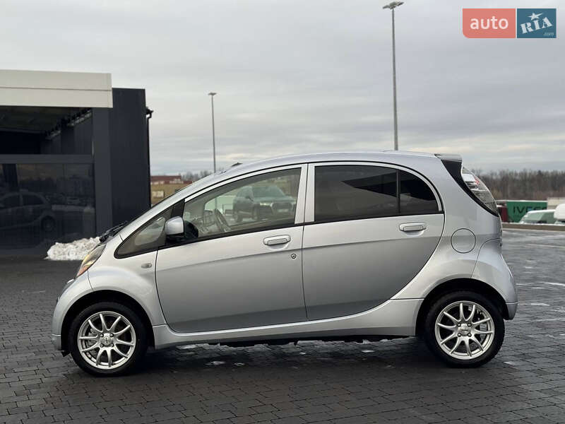 Хэтчбек Mitsubishi i-MiEV 2012 в Львове