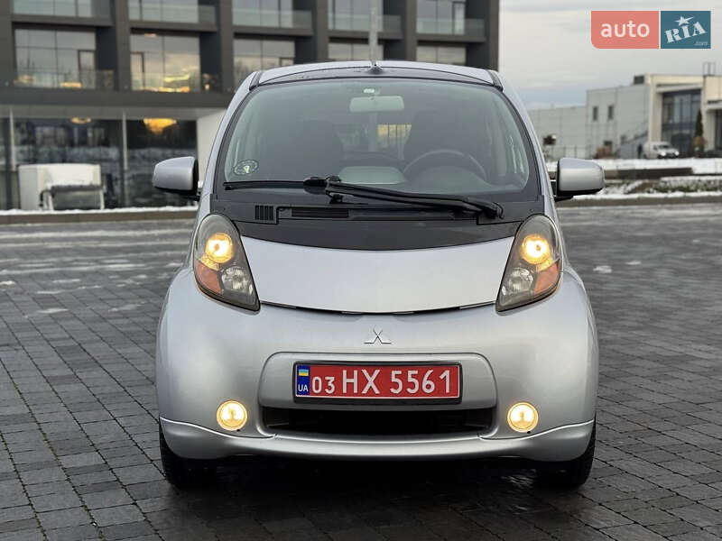 Хэтчбек Mitsubishi i-MiEV 2012 в Львове
