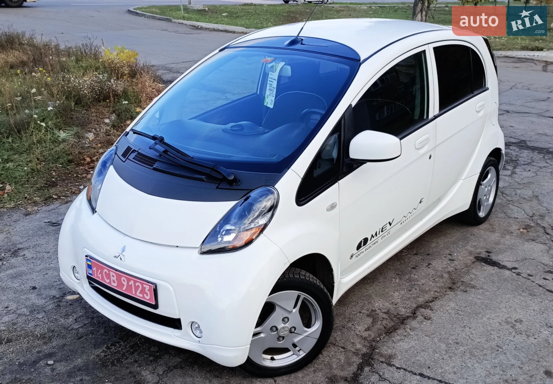 2012 Mitsubishi i-MiEV - фото 1