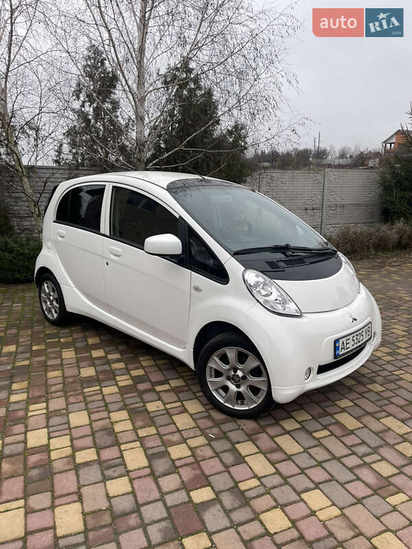 Хэтчбек Mitsubishi i-MiEV 2015 в Днепре