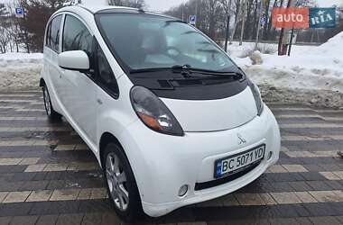 Хэтчбек Mitsubishi i-MiEV 2011 в Городке