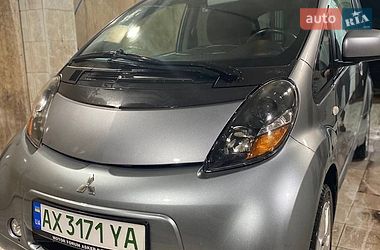 Хэтчбек Mitsubishi i-MiEV 2012 в Полтаве