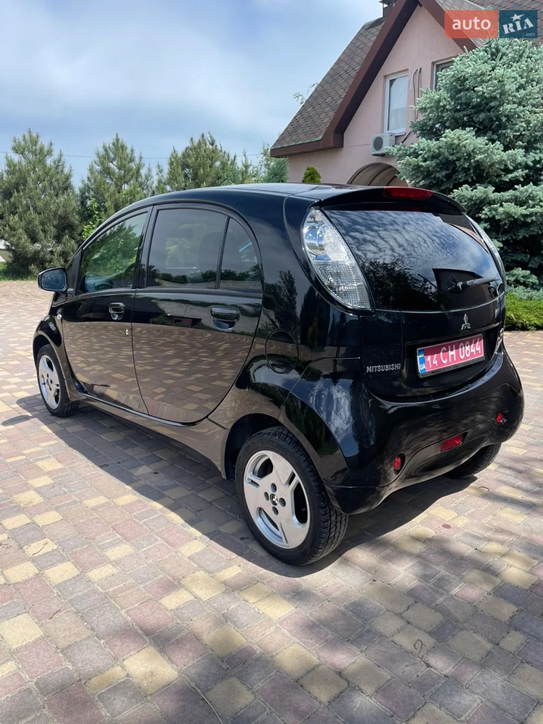 2011 Mitsubishi i-MiEV - мініатюра 8
