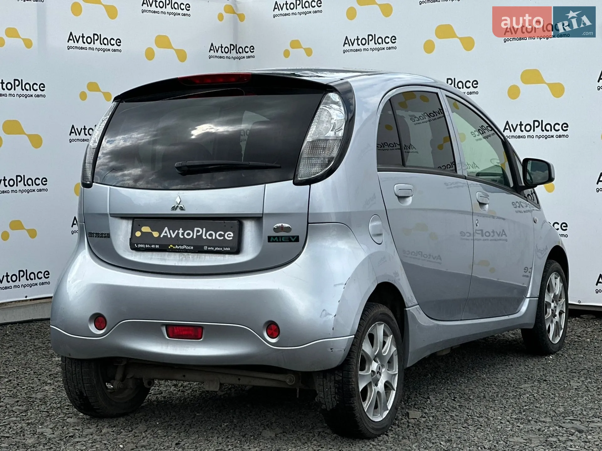 2012 Mitsubishi i-MiEV - мініатюра 17