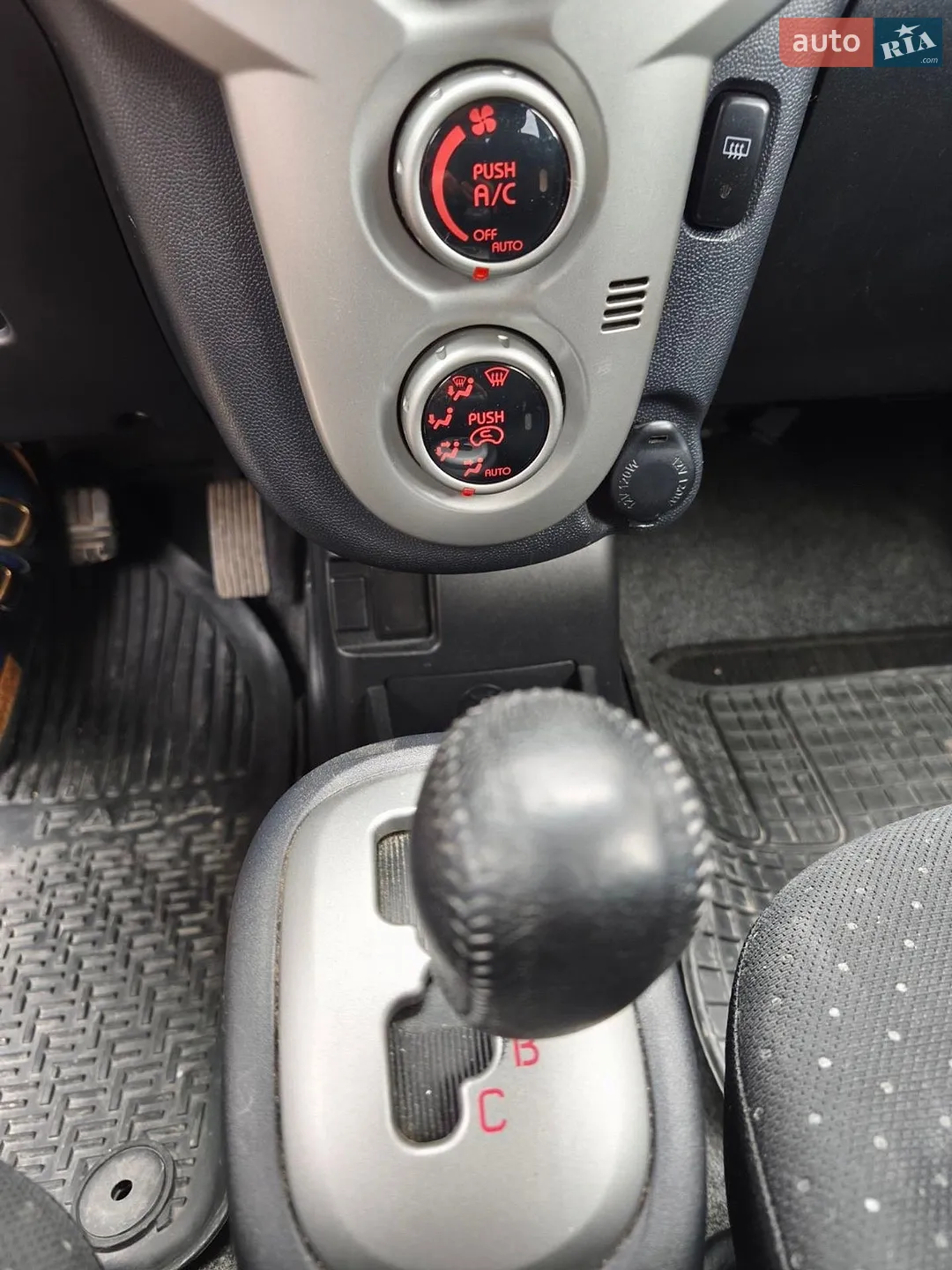 2010 Mitsubishi i-MiEV - мініатюра 31