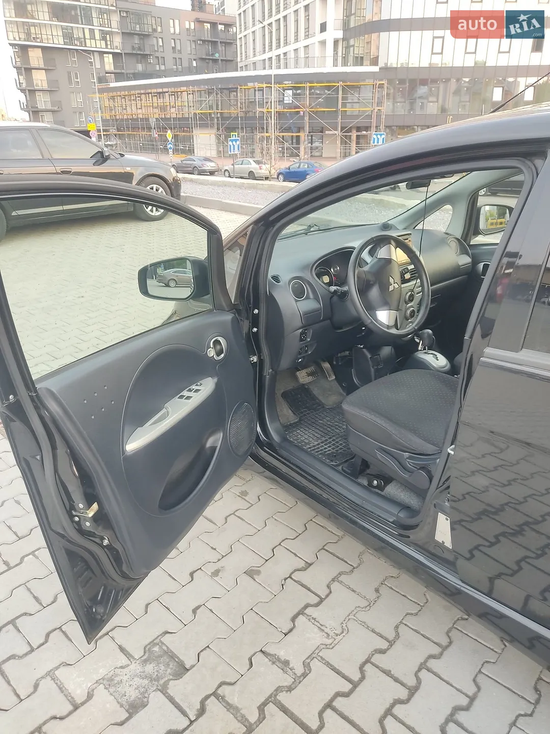 2011 Mitsubishi i-MiEV - мініатюра 8