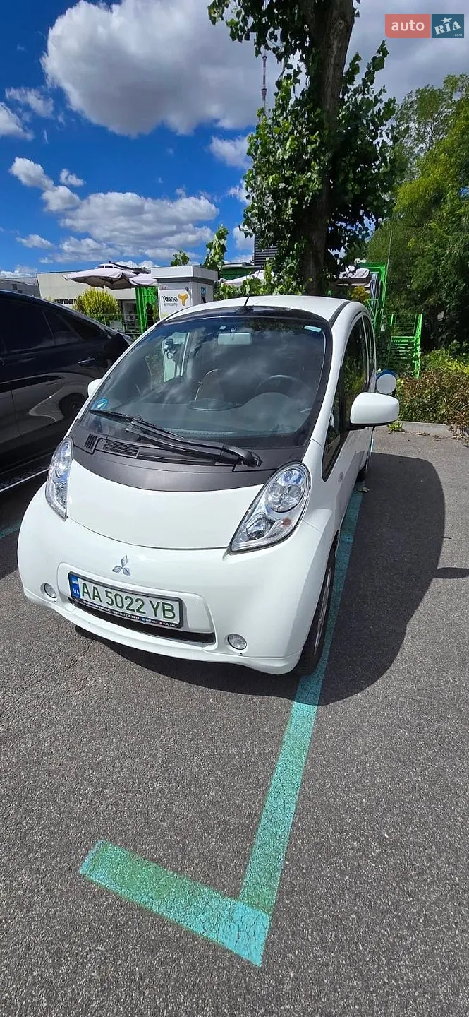 2015 Mitsubishi i-MiEV - фото 1