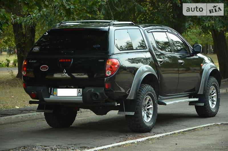 Внедорожник / Кроссовер Mitsubishi L 200 2008 в Кривом Роге