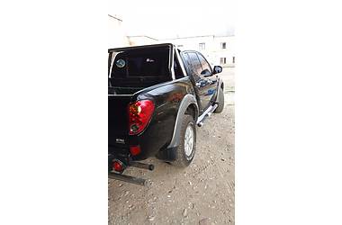 Пикап Mitsubishi L 200 2011 в Полтаве