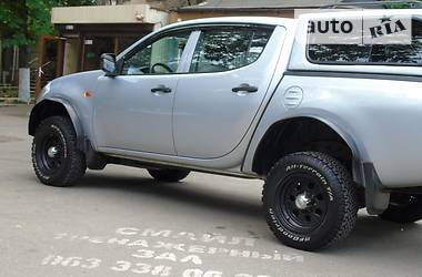 Позашляховик / Кросовер Mitsubishi L 200 2008 в Одесі