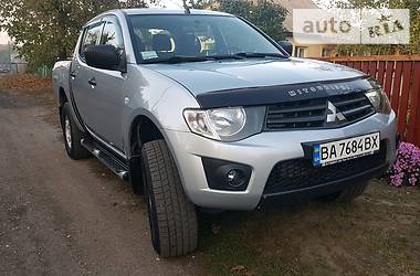 Пикап Mitsubishi L 200 2012 в Каменке