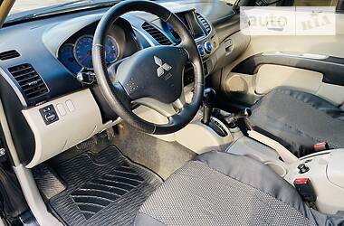 Позашляховик / Кросовер Mitsubishi L 200 2008 в 