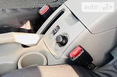 Позашляховик / Кросовер Mitsubishi L 200 2008 в 
